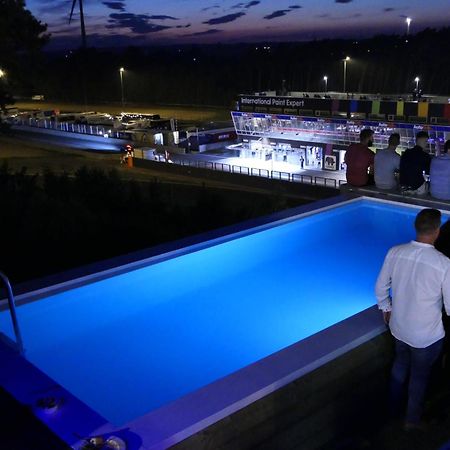 Gt Lounge Villa Heusden-Zolder Eksteriør billede