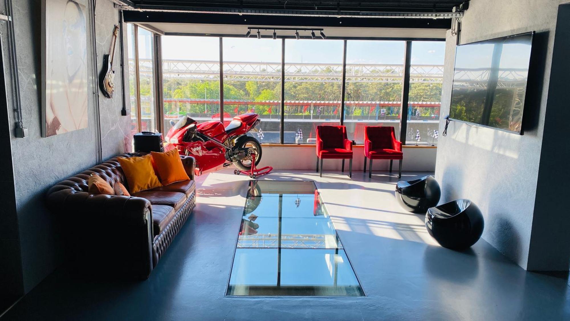 Gt Lounge Villa Heusden-Zolder Eksteriør billede