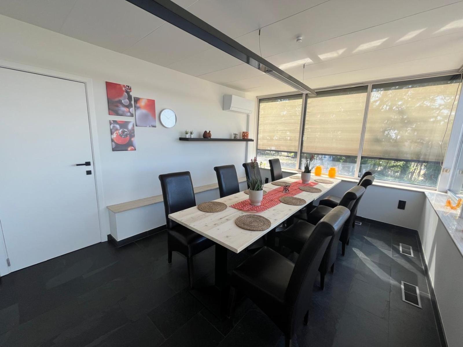 Gt Lounge Villa Heusden-Zolder Eksteriør billede